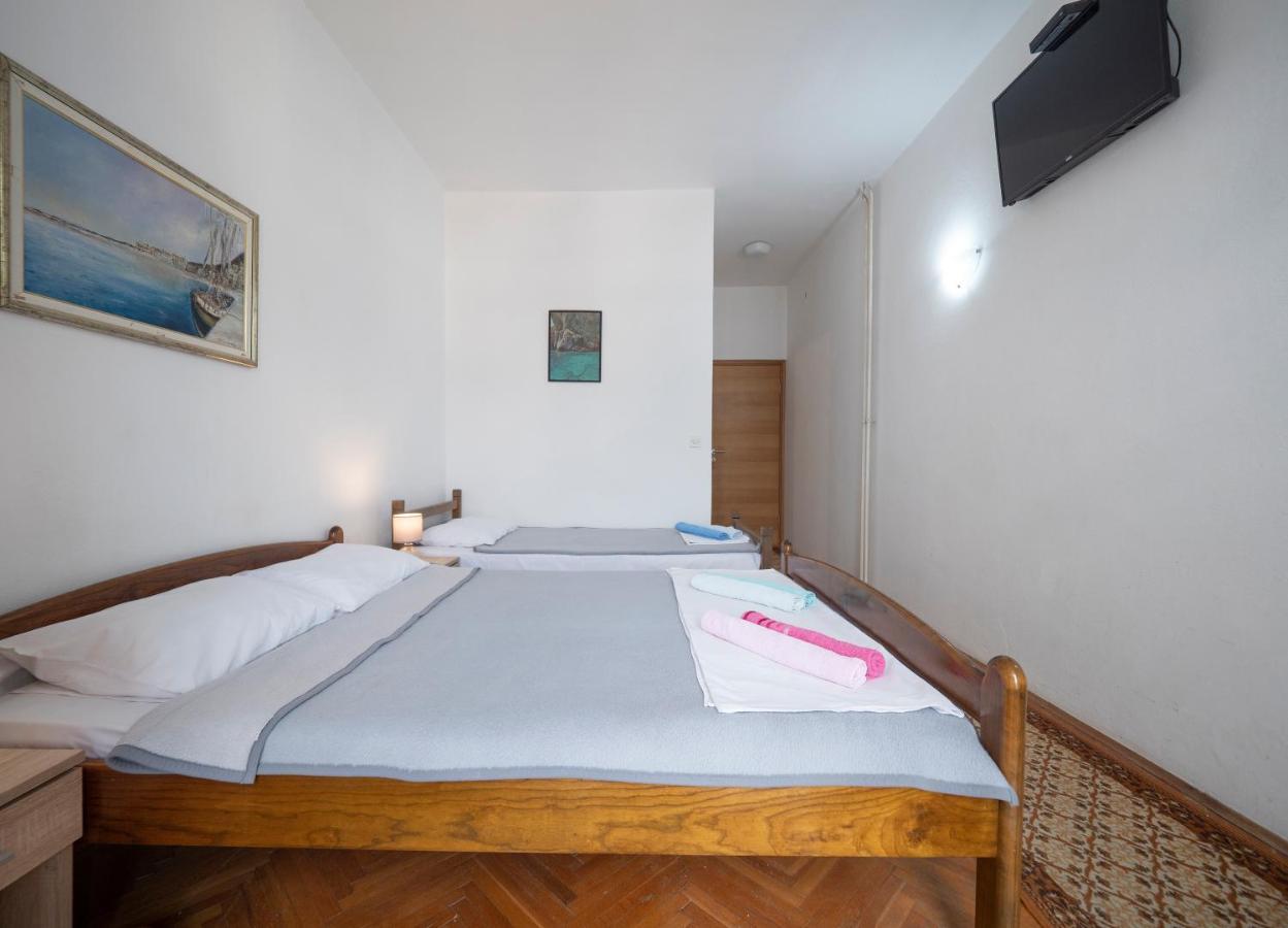 Madra Rooms And Apartments 부드바 외부 사진