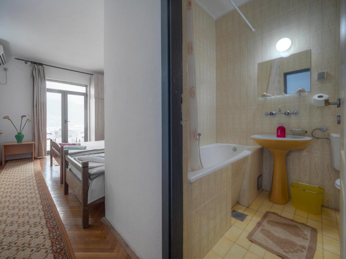 Madra Rooms And Apartments 부드바 외부 사진